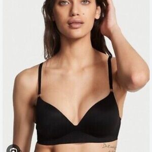 Victorias Secret Love Cloud Bra NWT (still in plastic) 44DD black